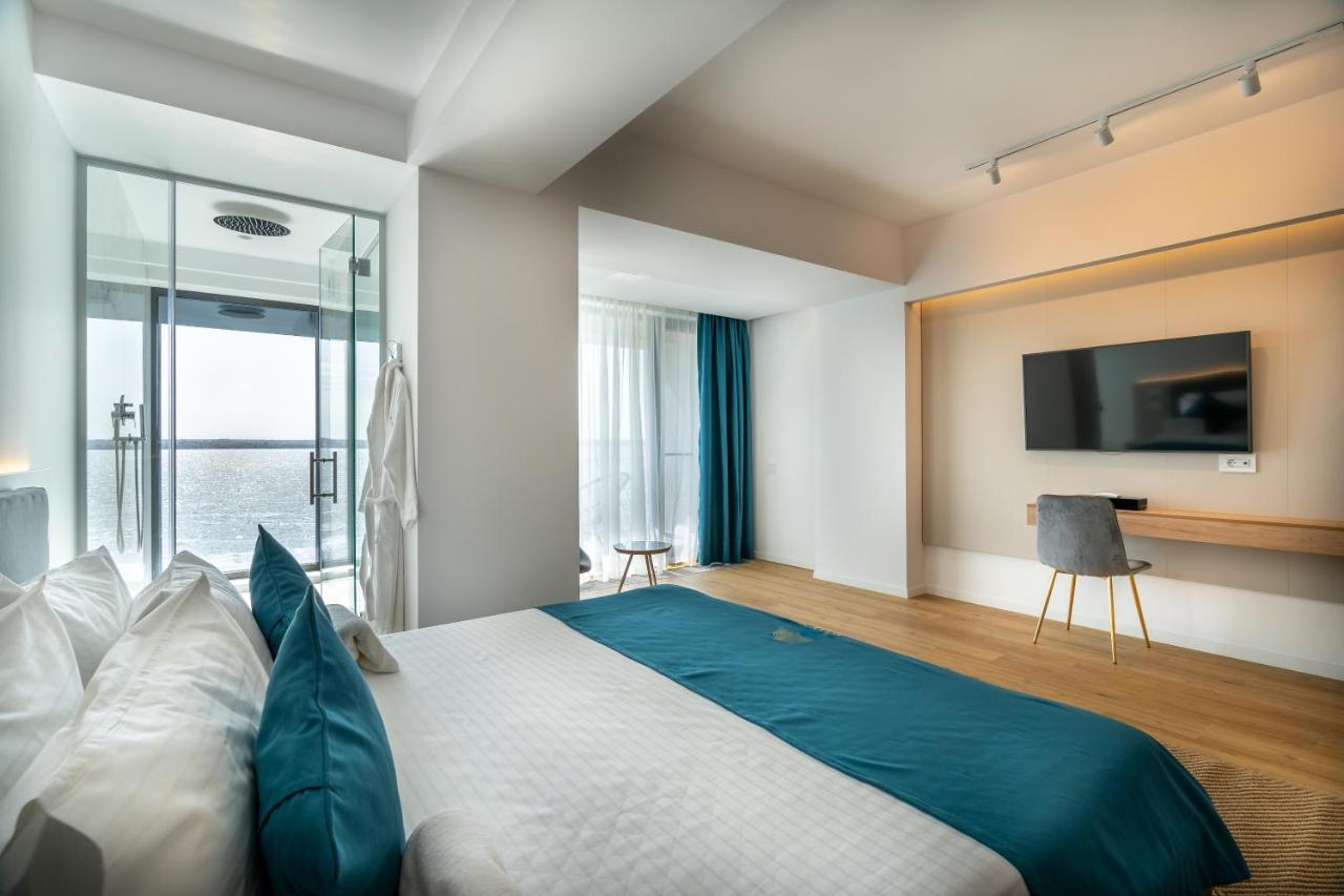 Hotel Poeme Mamaia Retreat Extérieur photo