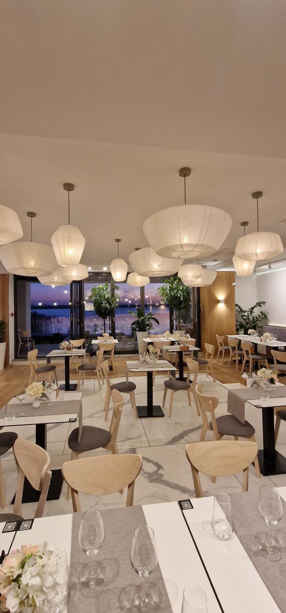 Hotel Poeme Mamaia Retreat Extérieur photo